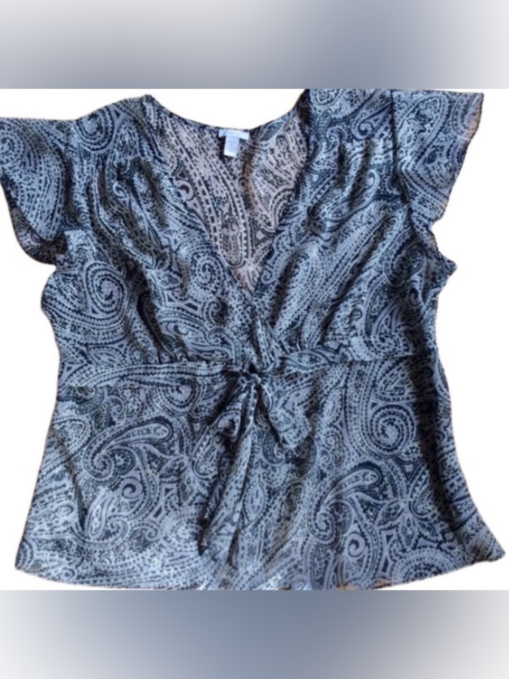 Apt 9 Women’s 1X sheer v neck blouse black & gray